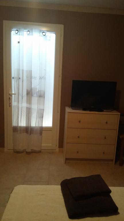 Chambres D'Hotes Les Maisses Mison Room photo