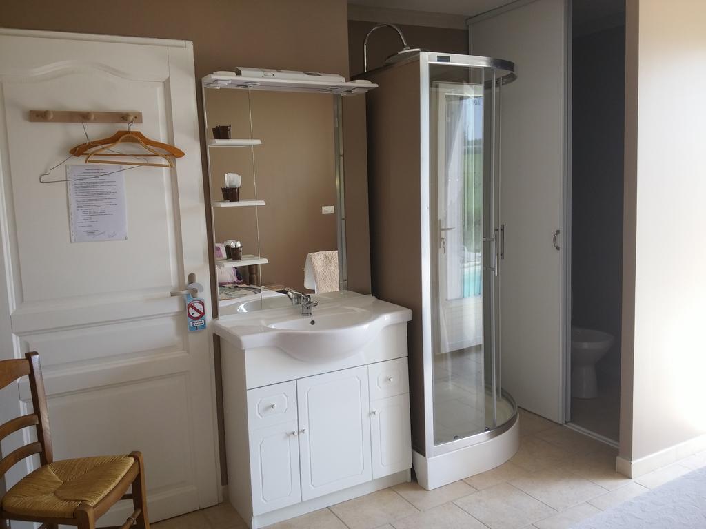 Chambres D'Hotes Les Maisses Mison Exterior photo